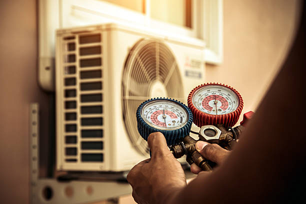 Professional Ac Installation technician working in Blackstone, VA